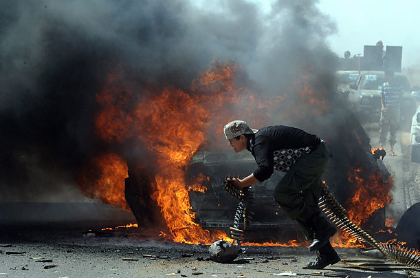 Libya's New Regime: The Fight for Gaddafi's Hometown 32
