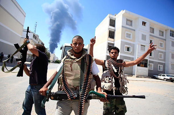 Libya's New Regime: The Fight for Gaddafi's Hometown 64