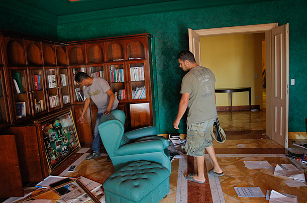 Libya's New Regime: The Fight for Gaddafi's Hometown 68