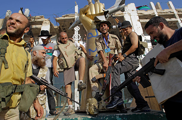 Libya's New Regime: The Fight for Gaddafi's Hometown 82