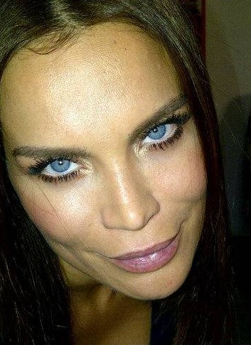 Ünlülerin ilginç profil fotoğrafları 16