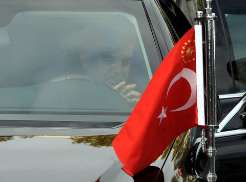 Abdullah Gül direksiyona geçti 3