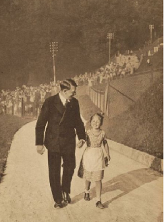 Hitler'in propaganda fotoğrafları 19