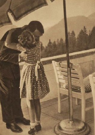 Hitler'in propaganda fotoğrafları 21