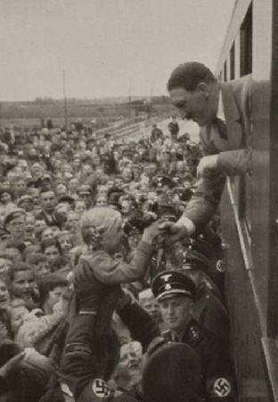 Hitler'in propaganda fotoğrafları 24