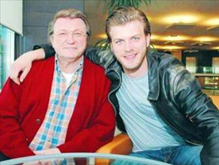 İşte ünlülerin anne ve babaları 11