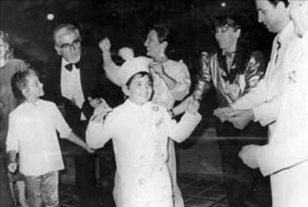 İşte ünlülerin anne ve babaları 65