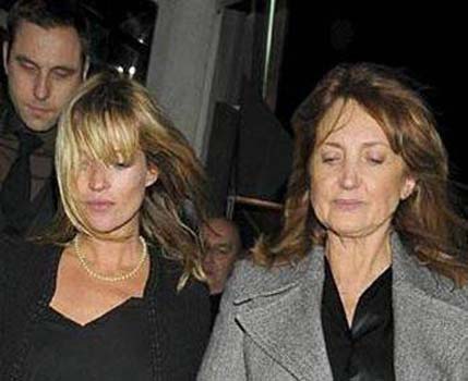 İşte ünlülerin anne ve babaları 67