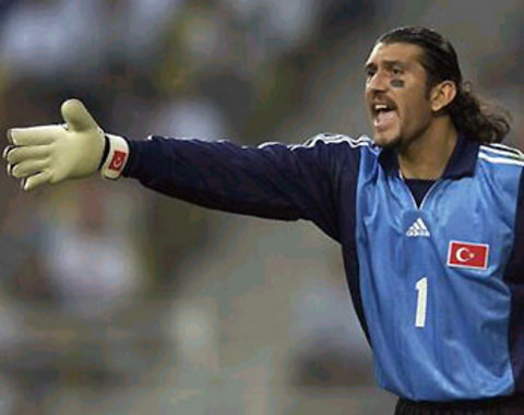 İşte rekortmen futbolcular! 24