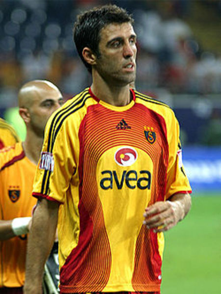 İşte rekortmen futbolcular! 25