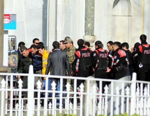 Sultanahmet'te silahlı saldırı 10