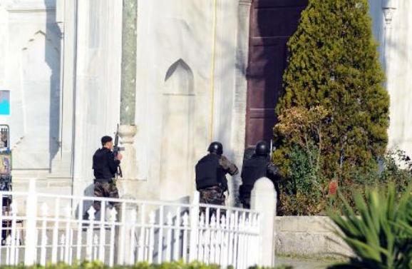 Sultanahmet'te silahlı saldırı 11