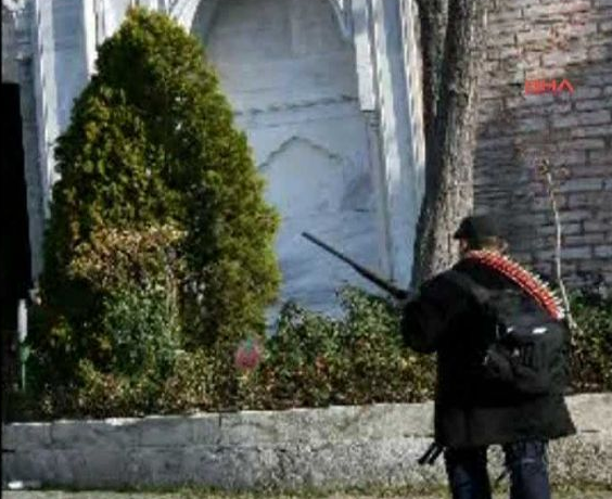 Sultanahmet'te silahlı saldırı 36