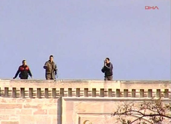 Sultanahmet'te silahlı saldırı 42