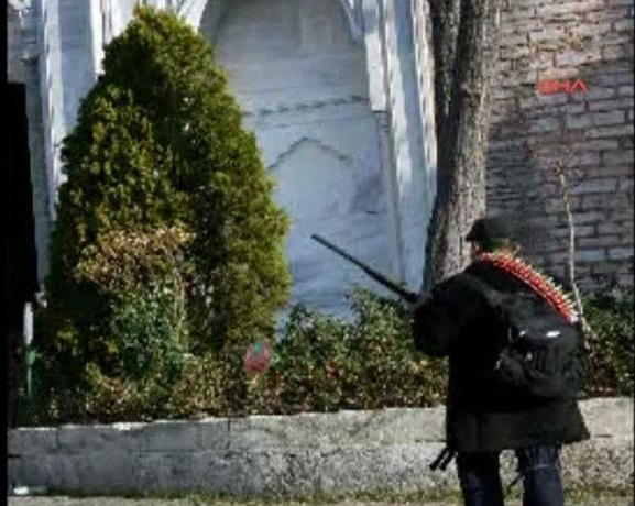 Sultanahmet'te silahlı saldırı 45