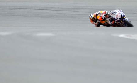 Moto GP'de yürekleri ağız getiren kaza - 1/24 13