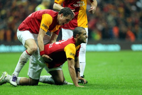 Felipe Melo'dan Pitbull şov 7