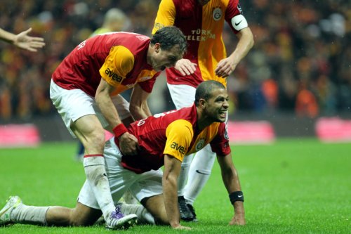 Felipe Melo'dan Pitbull şov 8