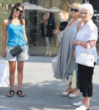 Ünlüler en çok kime benziyor? 17