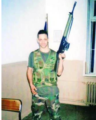 Kuşum Aydın'ın şaşırtan askerlik fotoğrafı 26