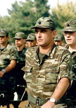 Kuşum Aydın'ın şaşırtan askerlik fotoğrafı 39