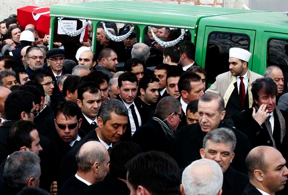 Menderes'e son görev 15