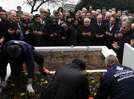 Menderes'e son görev 25
