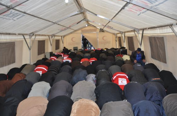 Bu fotoğraflar enkaz altından çıktı 15