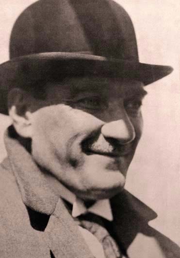 Atatürk'ün gülen ve gülümseyen fotoğrafları 15
