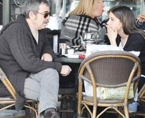 Ünlü yıldızların günlük hallerini gördünüz mü? 44