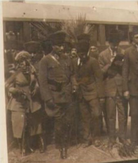 Atatürk’ün Sakarya Zaferi sonrası Türkiye Büyük Millet Meclisi’nde yapılan geçit törenine ait kareler 4