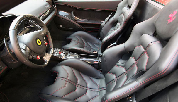 İşte 540 bin Euro'luk Ferrari 12