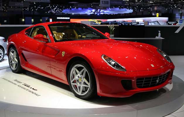 Yeni Ferrari Türkiye yollarında 7