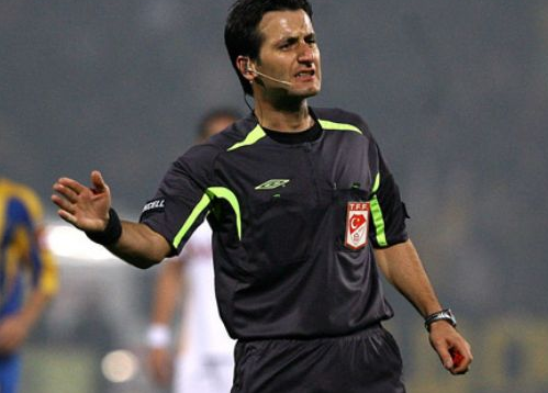 Hangi hakem hangi takımı tutuyor? 21