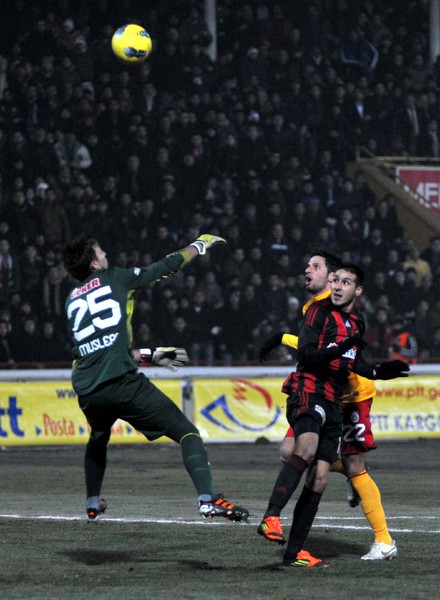 Cimbom'un 'Ateş'i Antep'i yaktı 11