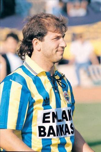 Göbeği eritemeyen futbolcular 10