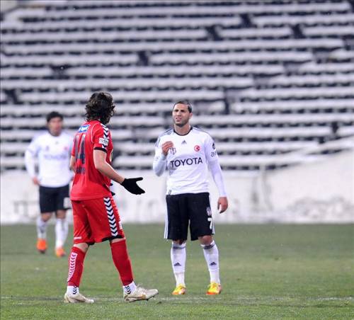 Göbeği eritemeyen futbolcular 4