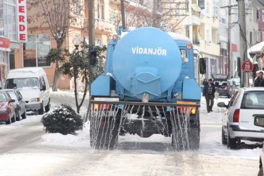 Belediyeden müthiş kar çözümü 3