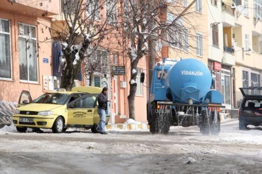 Belediyeden müthiş kar çözümü 4