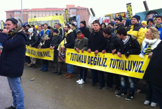 Tarihi dava Twitter'ı yıktı geçti 12