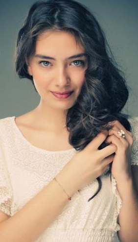 Ünlü oyuncuyu tanıyabildiniz mi? 18