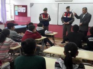 Jandarmadan Köy Okullarında Uyuşturu Eğitimi
