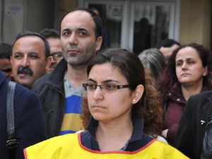 Sopalı Nöbete Tepki Gösteren Öğretmene "Kınama" Cezası