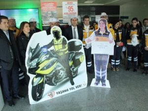 112 Acil Servis Çalışanları: Kapalı Köy Yollarını Açtırmak İçin Bizi Aramayın