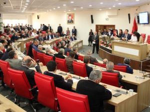 Aydın Büyükşehir, ADÜ'ye Devrettiği 35 Büroyu Geri Alacak