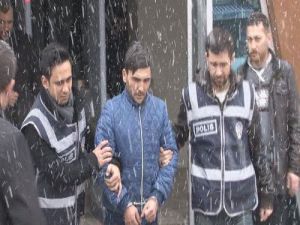 Bıçaklanan CHP'li Vekilin Eşi Ameliyattan Çıktı, Yoğun Bakıma Alındı