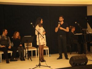 İpek ve Bilkent Üniversitesi Öğrencileri Konser Verdi