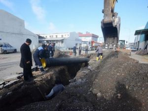 Ek Sanayi Sitesinde Drenaj Hattı Döşeniyor