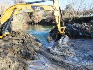 Hatay Büyükşehir Belediyesi Taşkın Yaşanmaması İçin Önlemlerini Alıyor