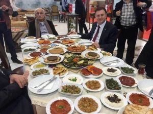 Hatay'ın Yöresel Lezzetleri Emıtt 20. Yıl Özel Garaj Partisi'nde Görücüye Çıktı